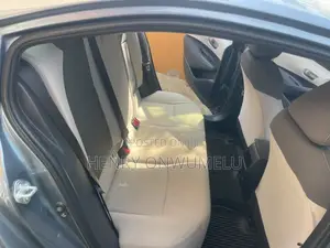 Toyota Corolla LE 2022 Blue