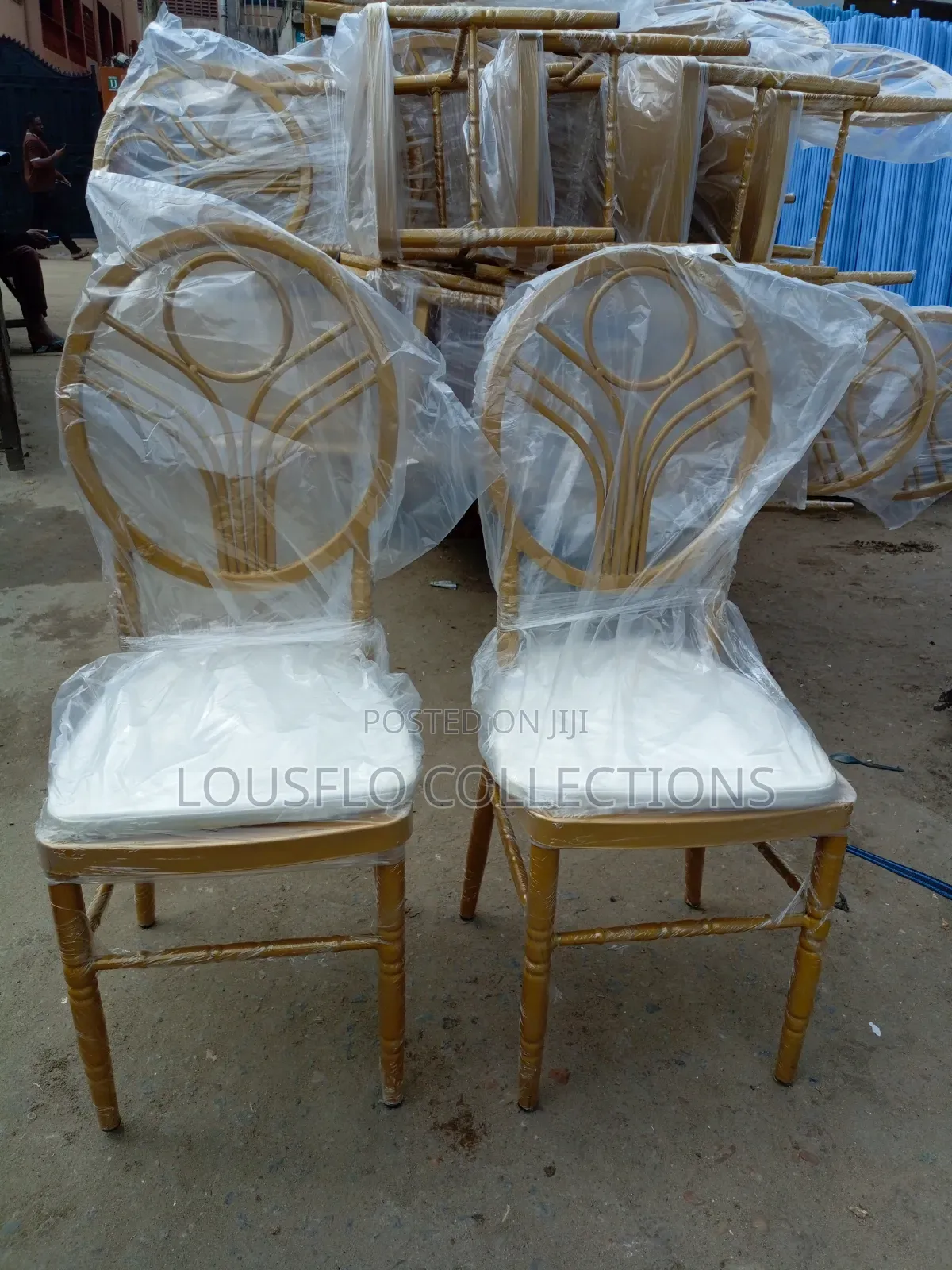 Your Quality O 6 Fingers Shivery Event Chair