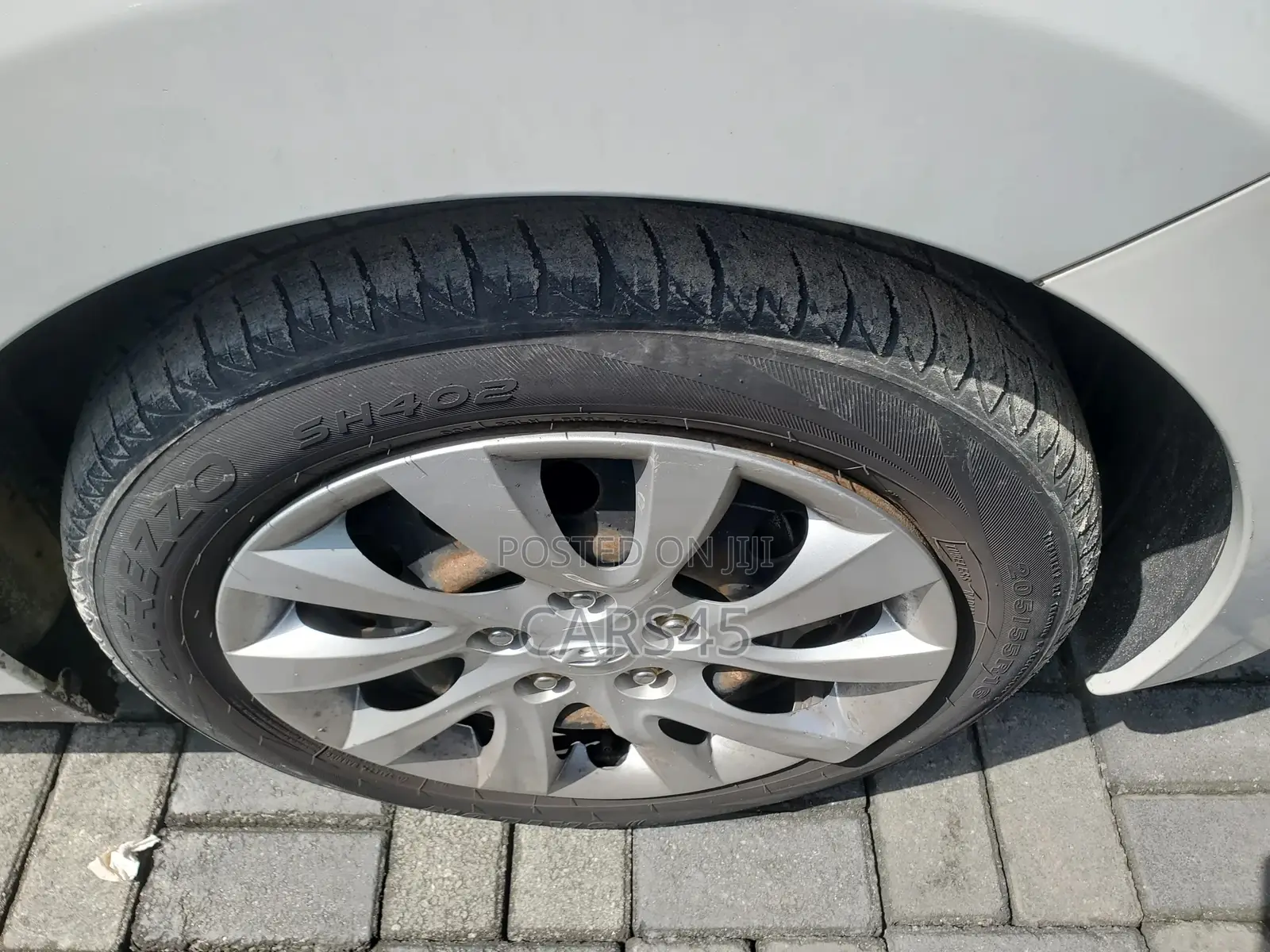 Hyundai Elantra 2012 White