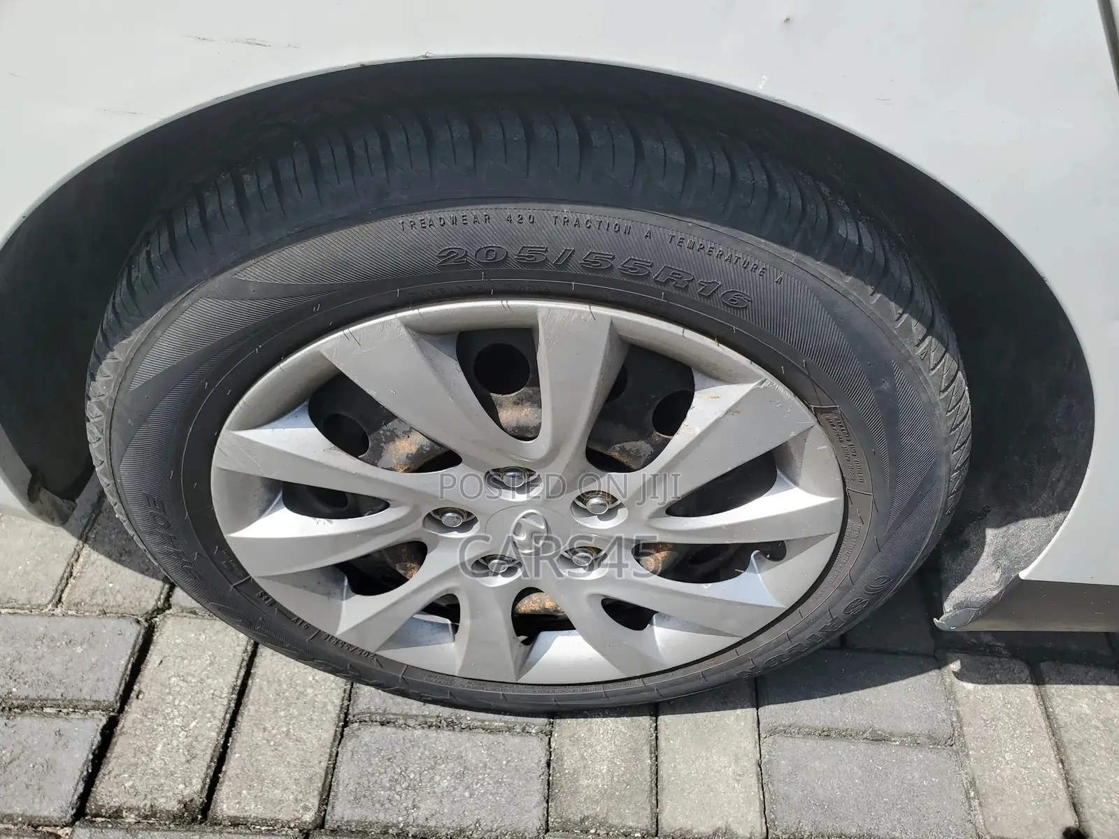 Hyundai Elantra 2012 White