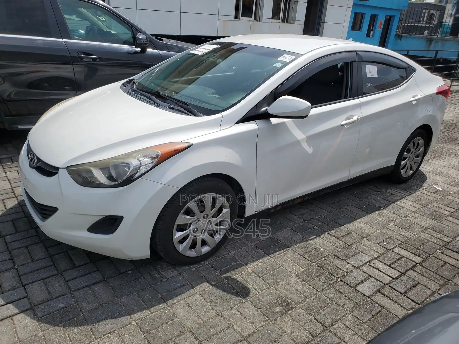 Hyundai Elantra 2012 White