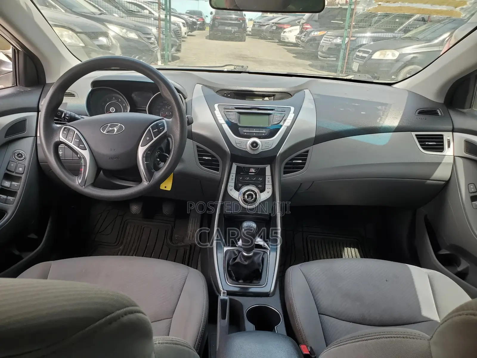 Hyundai Elantra 2012 White