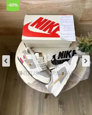 Nike SB Dunk Sneakers