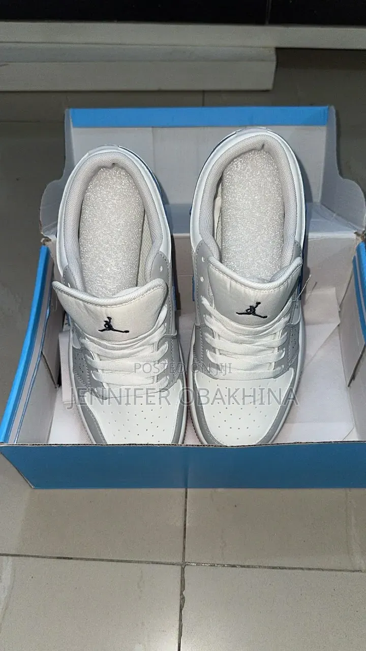Unisex Sneakers