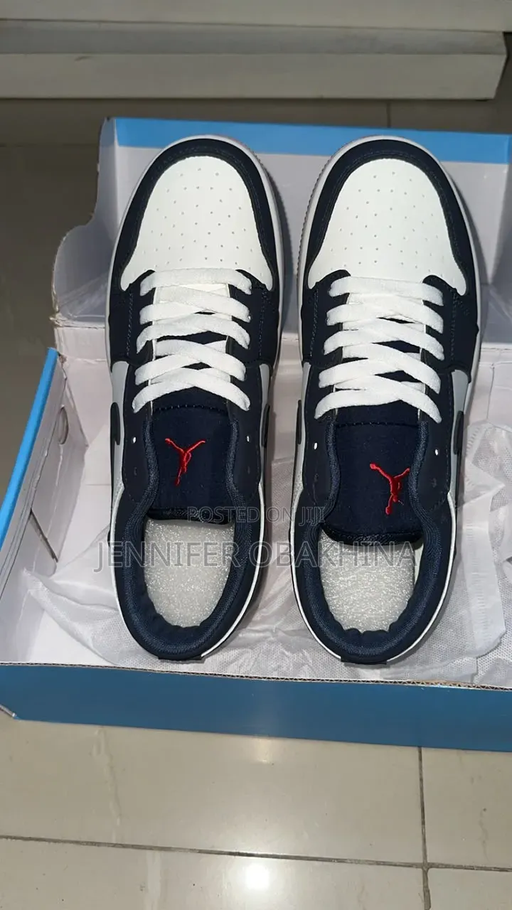 Unisex Sneakers