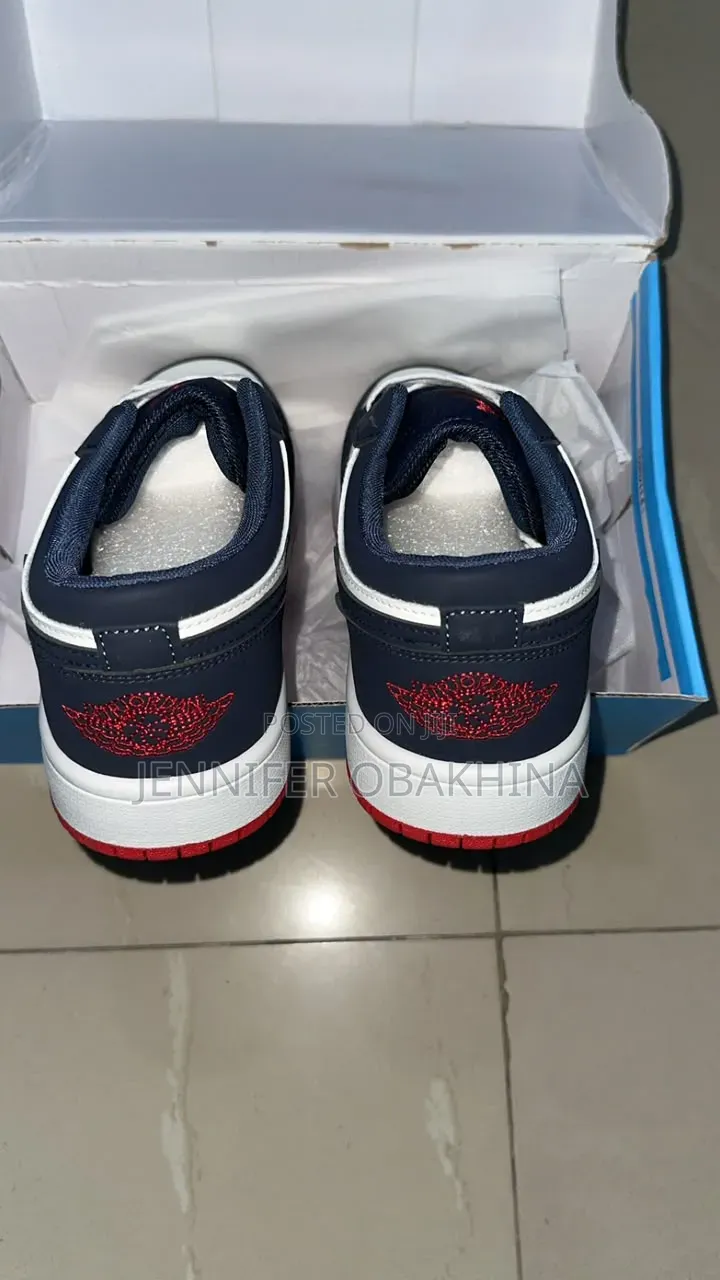 Unisex Sneakers