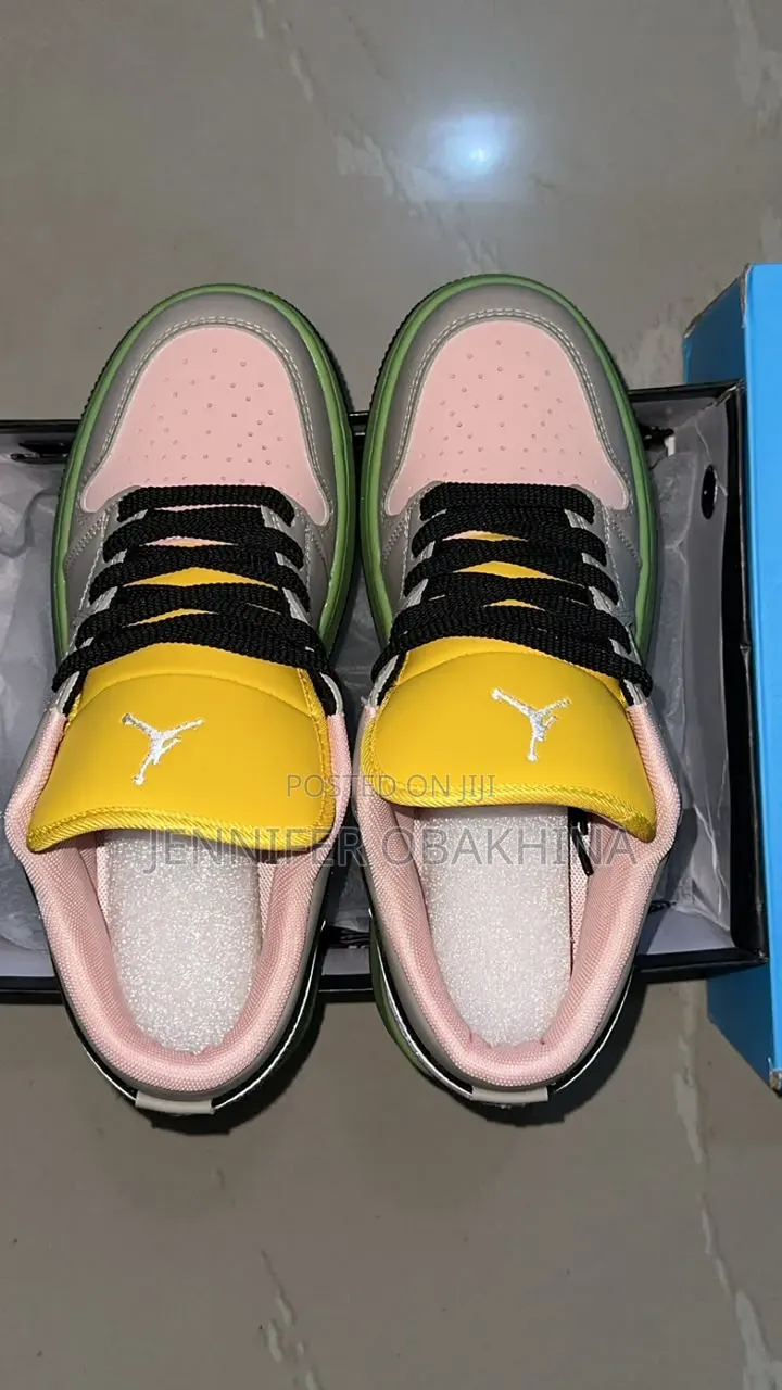 Unisex Sneakers