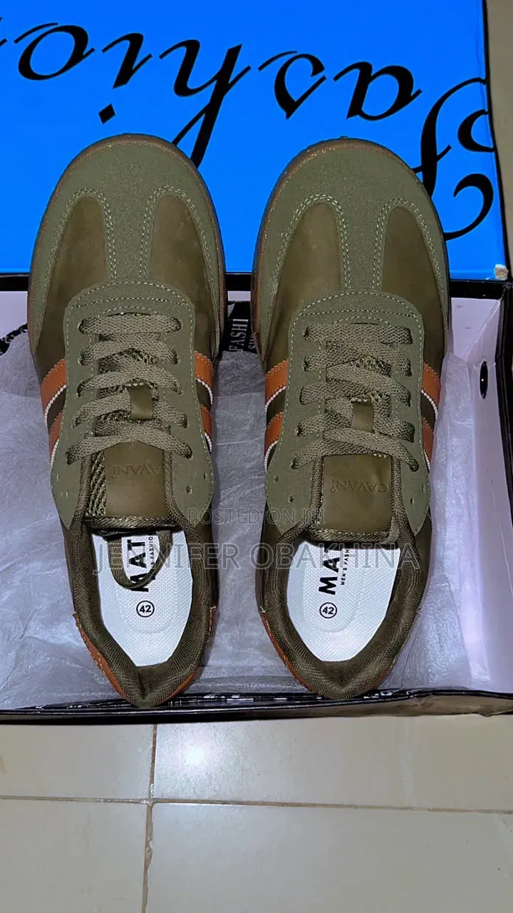 Unisex Sneakers