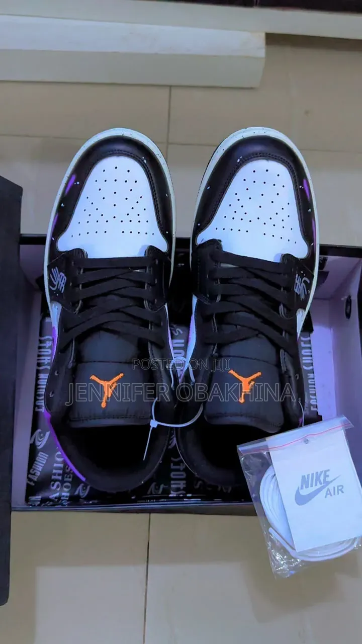 Unisex Sneakers