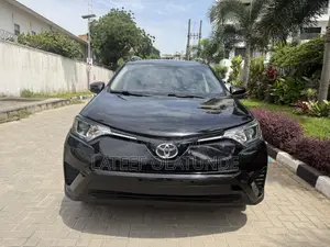 Toyota RAV4 LE AWD (2.5L 4cyl 6A) 2016 Black