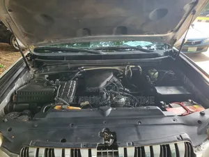 Toyota Land Cruiser Prado 2011 Silver
