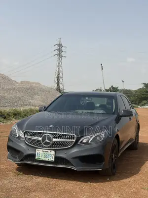 Mercedes-Benz E350 Base 4Matic Sedan AWD (3.5L 6cyl 7A) 2011 Gray