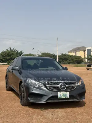 Mercedes-Benz E350 Base 4Matic Sedan AWD (3.5L 6cyl 7A) 2011 Gray