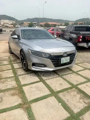 Honda Accord Sport (2.0L 4cyl Turbo 10A) 2019 Gray