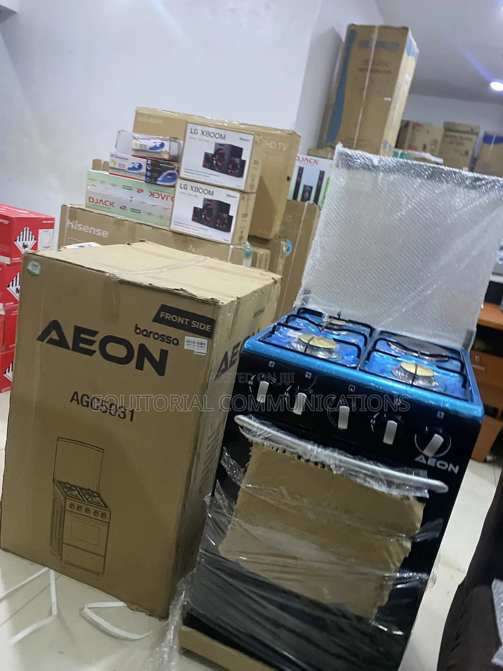 AEON 5050 Gas Cooking Range With 3+1 Burner Configuration