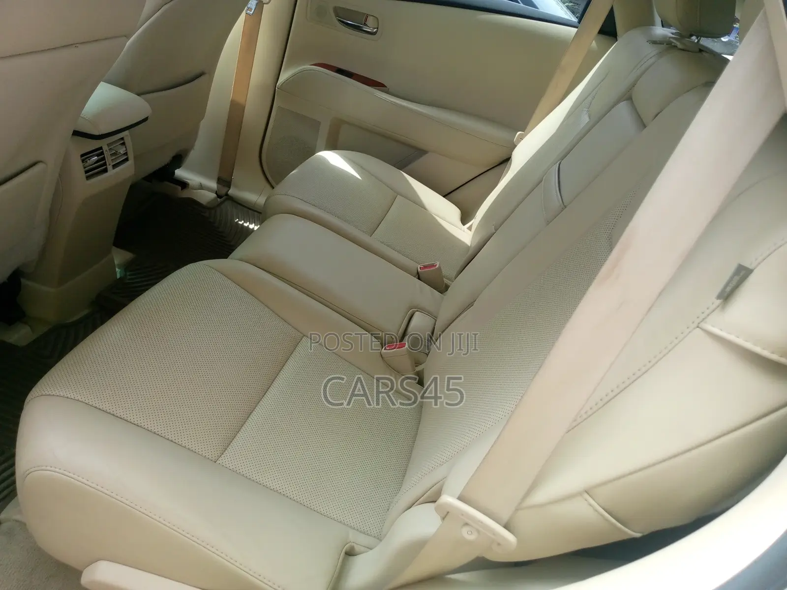 Lexus RX 2011 Gold