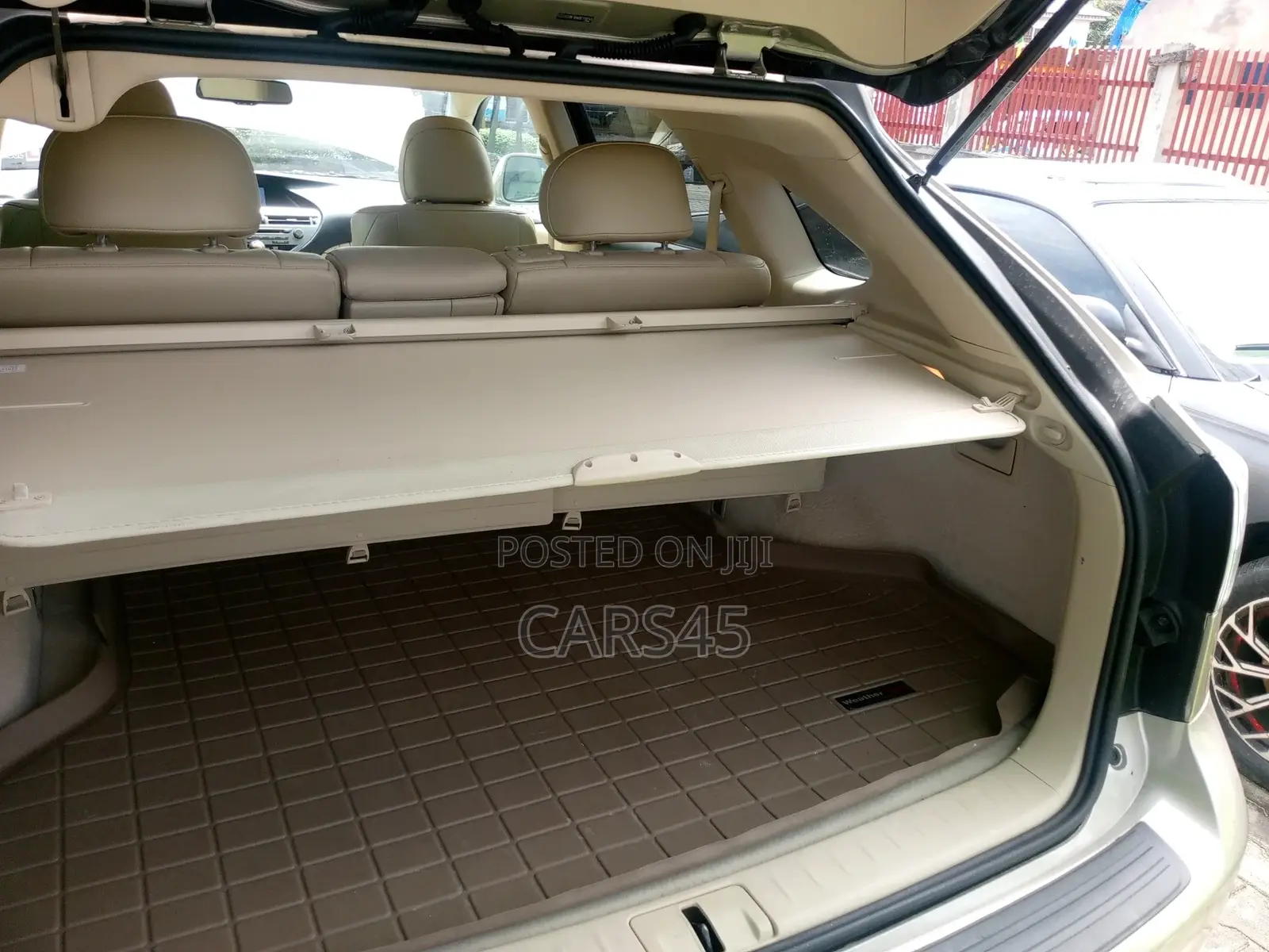 Lexus RX 2011 Gold