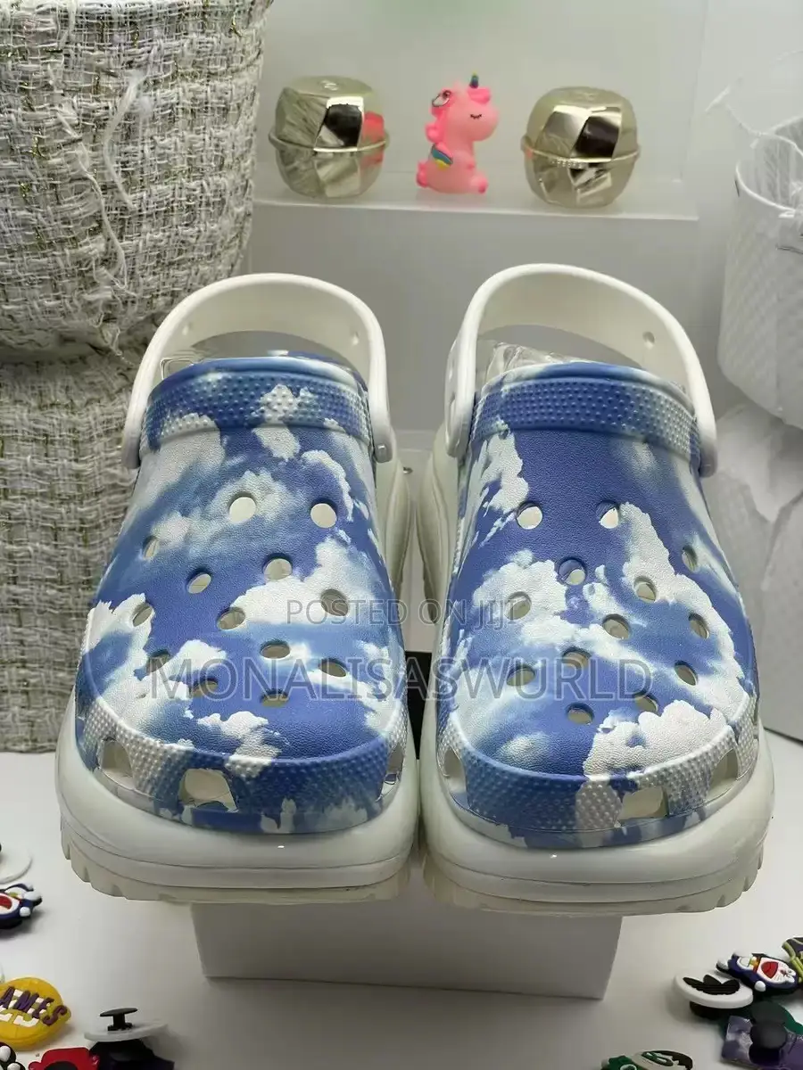 Flowering Mega Clog