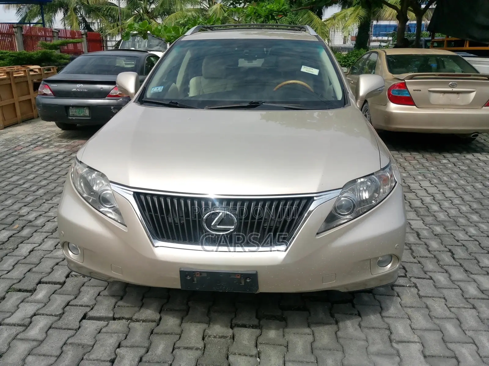 Lexus RX 2011 Gold