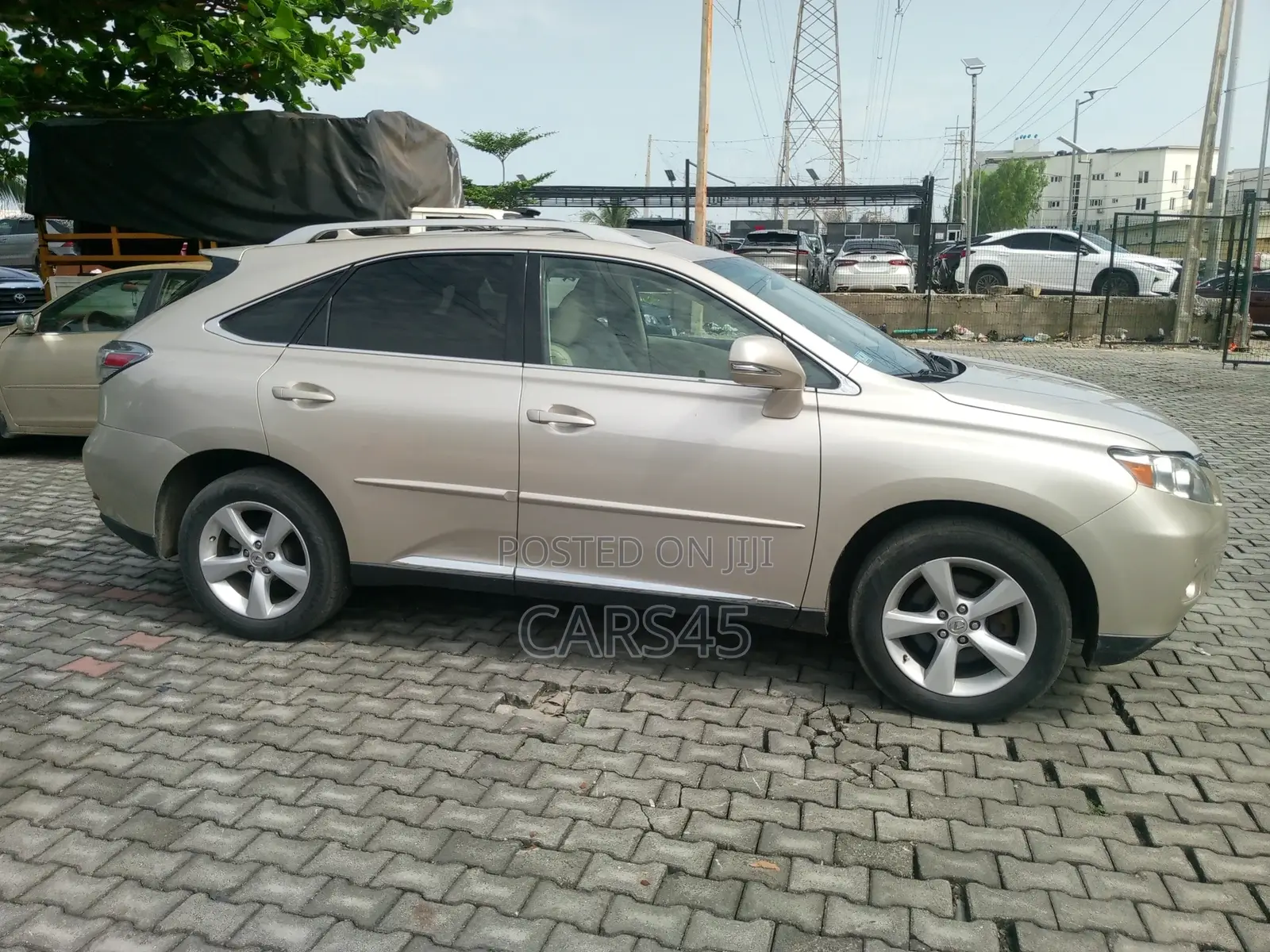 Lexus RX 2011 Gold