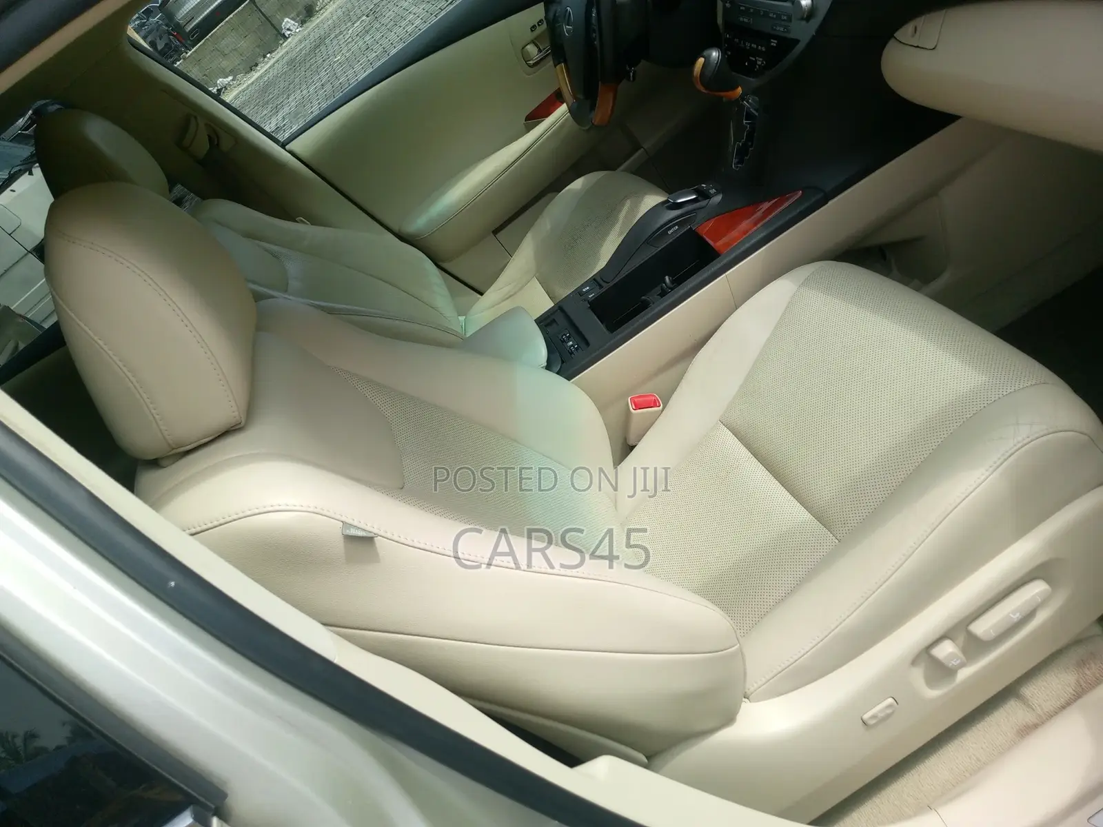 Lexus RX 2011 Gold