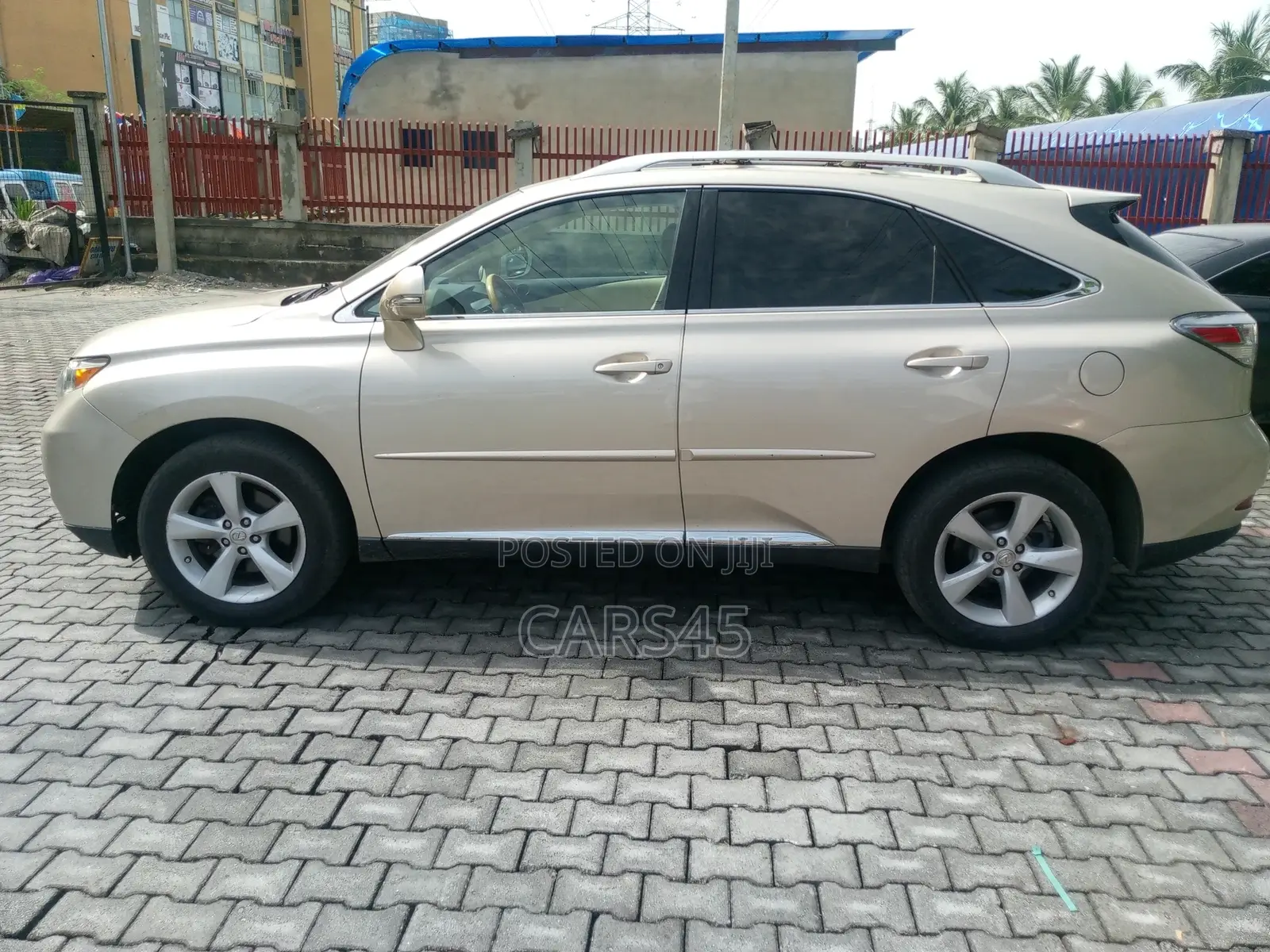 Lexus RX 2011 Gold