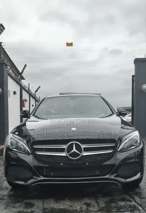 Mercedes-Benz C300 Luxury 4Matic Sedan AWD (3.5L 6cyl 7A) 2014 Black
