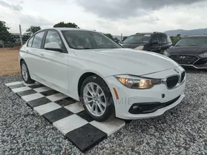 BMW 320i Sedan RWD 2017 White