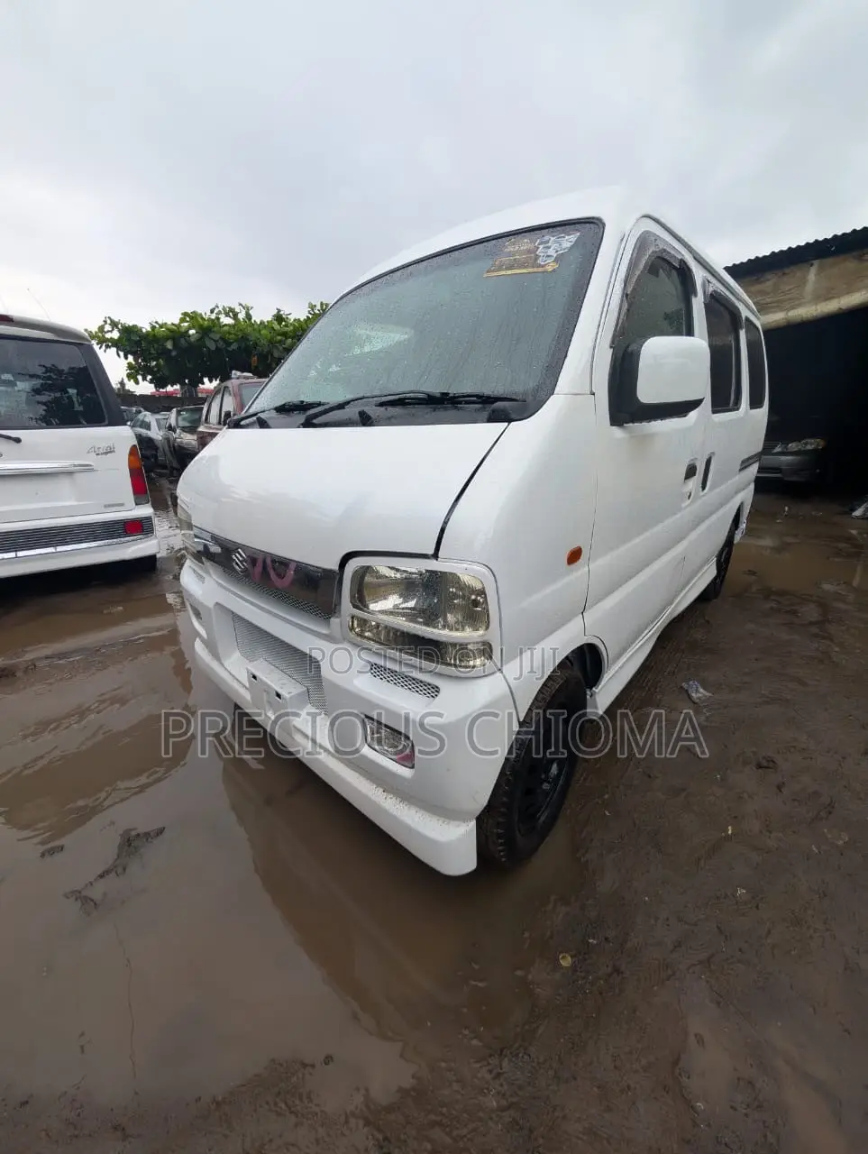 Suzuki APV Minibus 2010 White