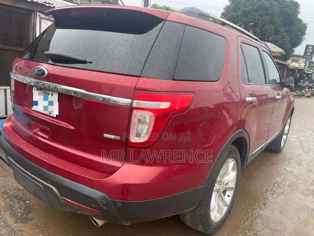Ford Explorer 2014 Red