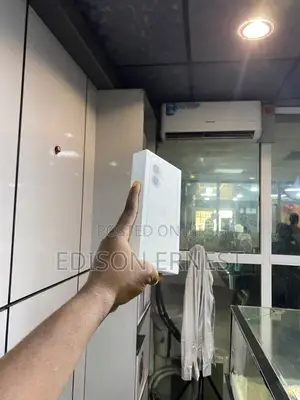 New Apple iPhone 16 128 GB White