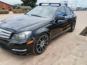 Mercedes-Benz C300 Sport 4Matic Sedan AWD (3.0L 6cyl 7A) 2012 Black