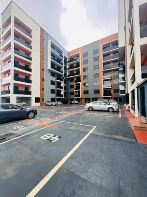 3bdrm Apartment in Lekki Phase 1 for sale