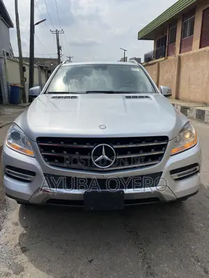 Mercedes-Benz M Class ML350 4MATIC 4dr SUV AWD (3.5L 6cyl 7A) 2014