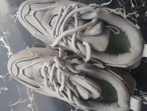 Stylish All-Grey Chunky Sneakers – Premium Fashion Shoes