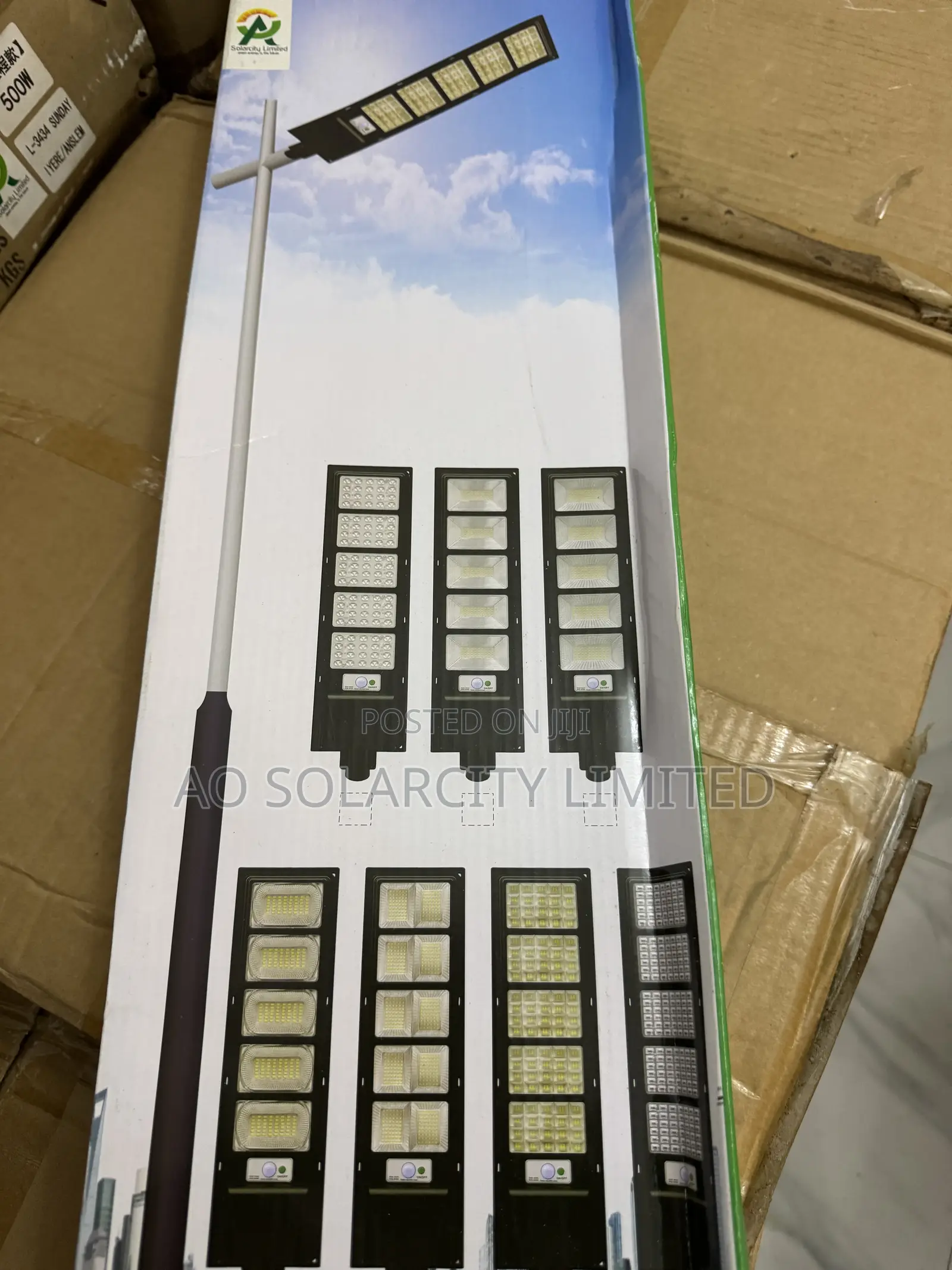 Waterproof Solar Sensor Street Light With Remote Control.