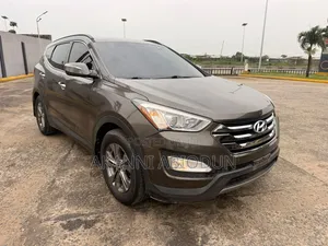 Hyundai Santa Fe GLS 4dr SUV (3.3L 6cyl 6A) 2014 Gray
