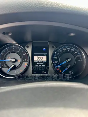 New Toyota Hilux 2025 Gray