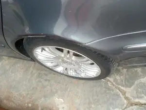 Mercedes-Benz E550 2008 Green
