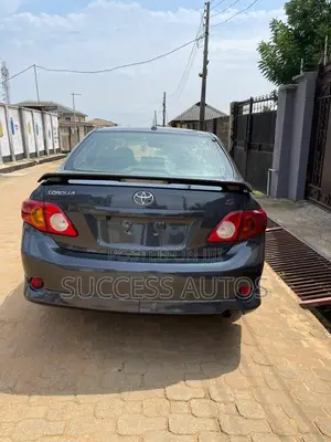 Toyota Corolla S 4dr Sedan (1.8L 4cyl 4A) 2009 Gray