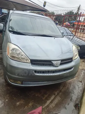 Toyota Sienna XLE 2005 Blue