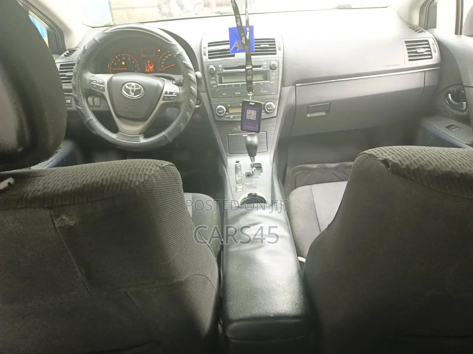 Toyota Avensis 2010 Black