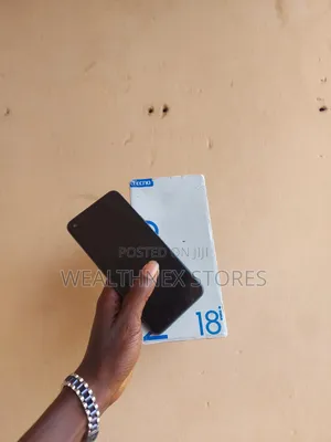 Tecno Camon 18i 128 GB Gray