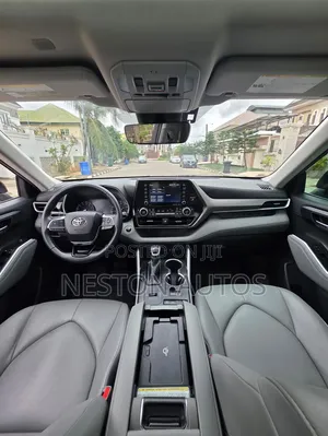 Toyota Highlander XLE FWD 2020 Black