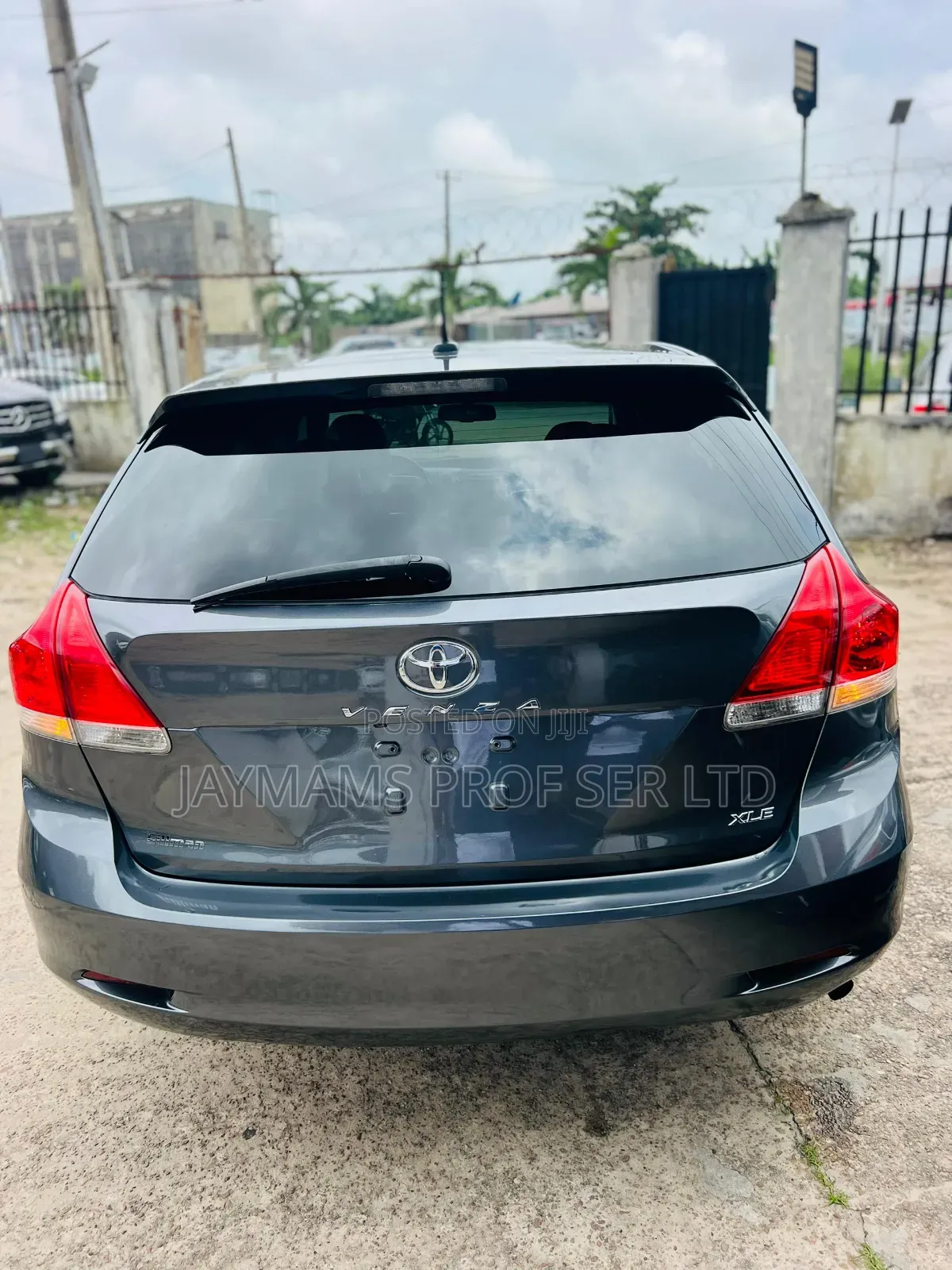Toyota Venza XLE 2012 Blue