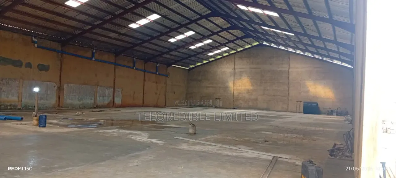 For Lease: A Self Compound 1000 SQM Warehouse + Office & Toilets
