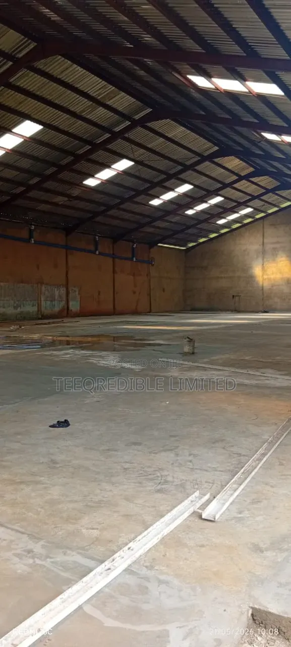 For Lease: A Self Compound 1000 SQM Warehouse + Office & Toilets