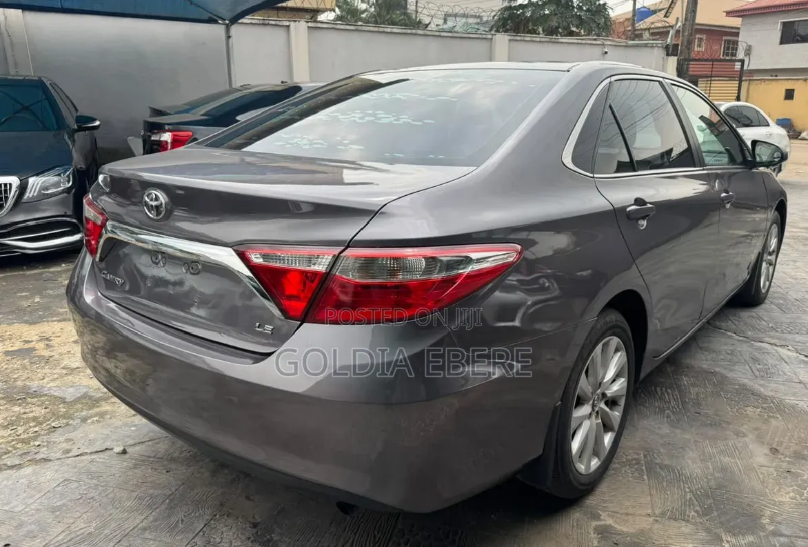 Toyota Camry 2015 Gray
