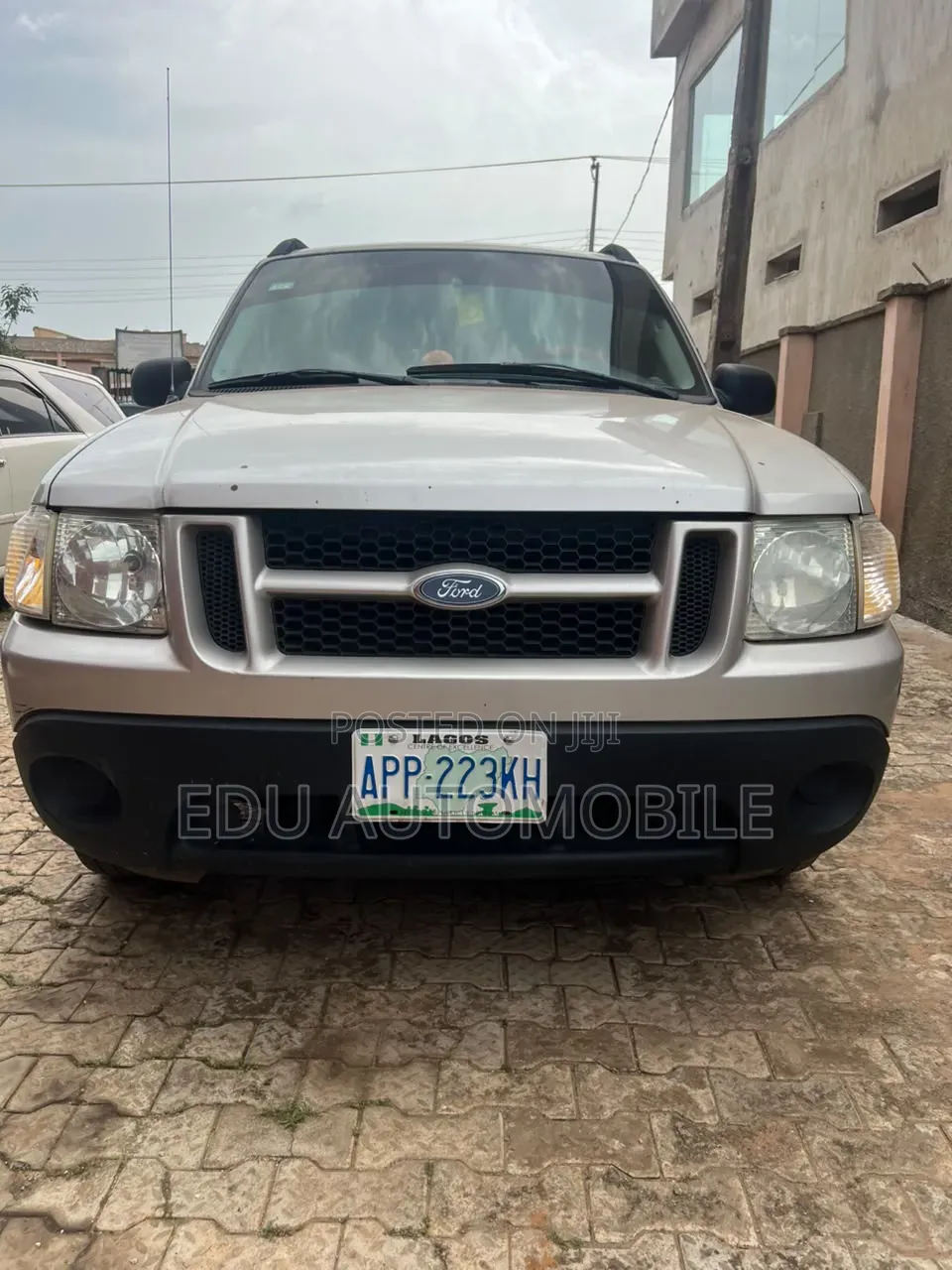 Ford Explorer 2004 Silver