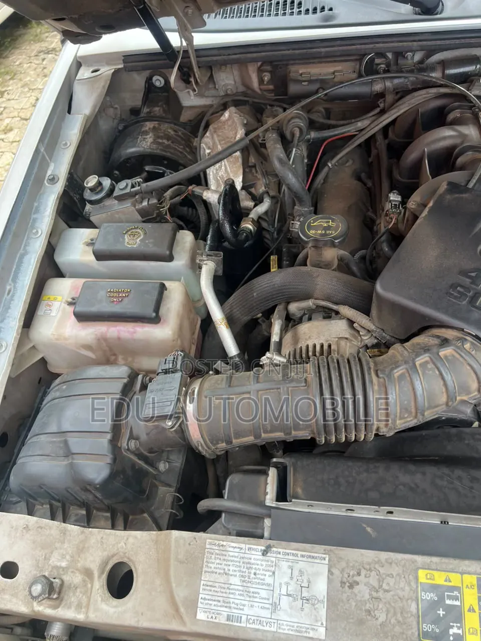 Ford Explorer 2004 Silver